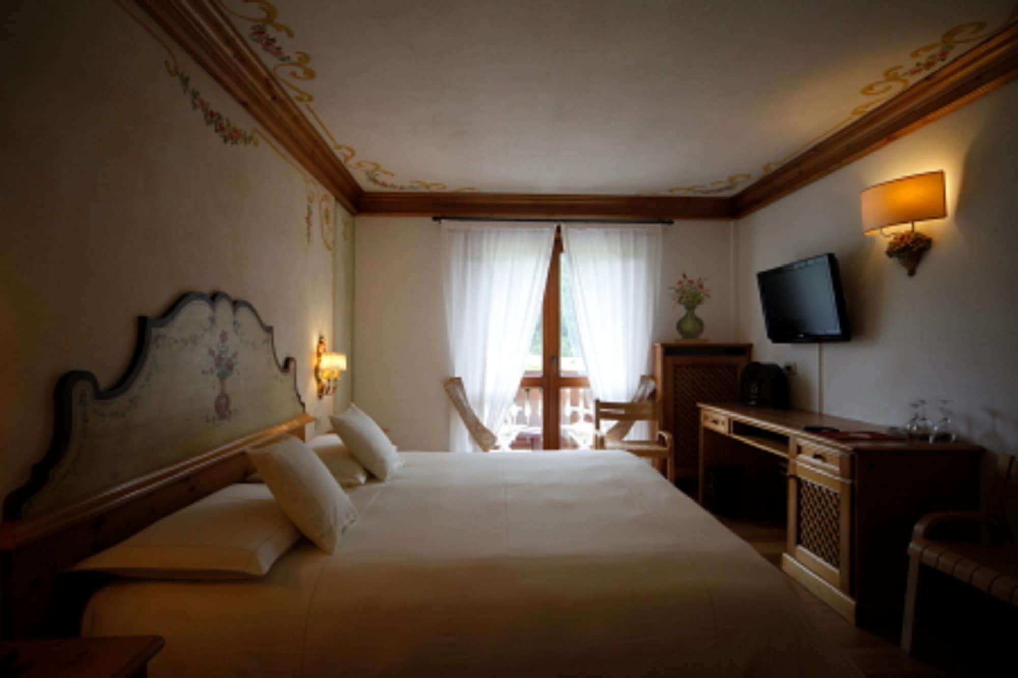 Hotel Miramonti كوجن المظهر الخارجي الصورة